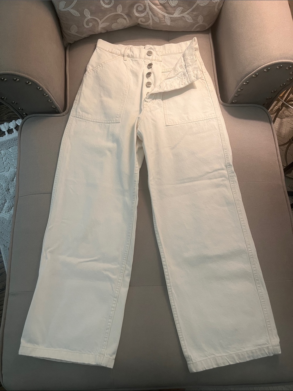 Zara White High-Rise Wide Leg Jeans with Exposed Button Fly